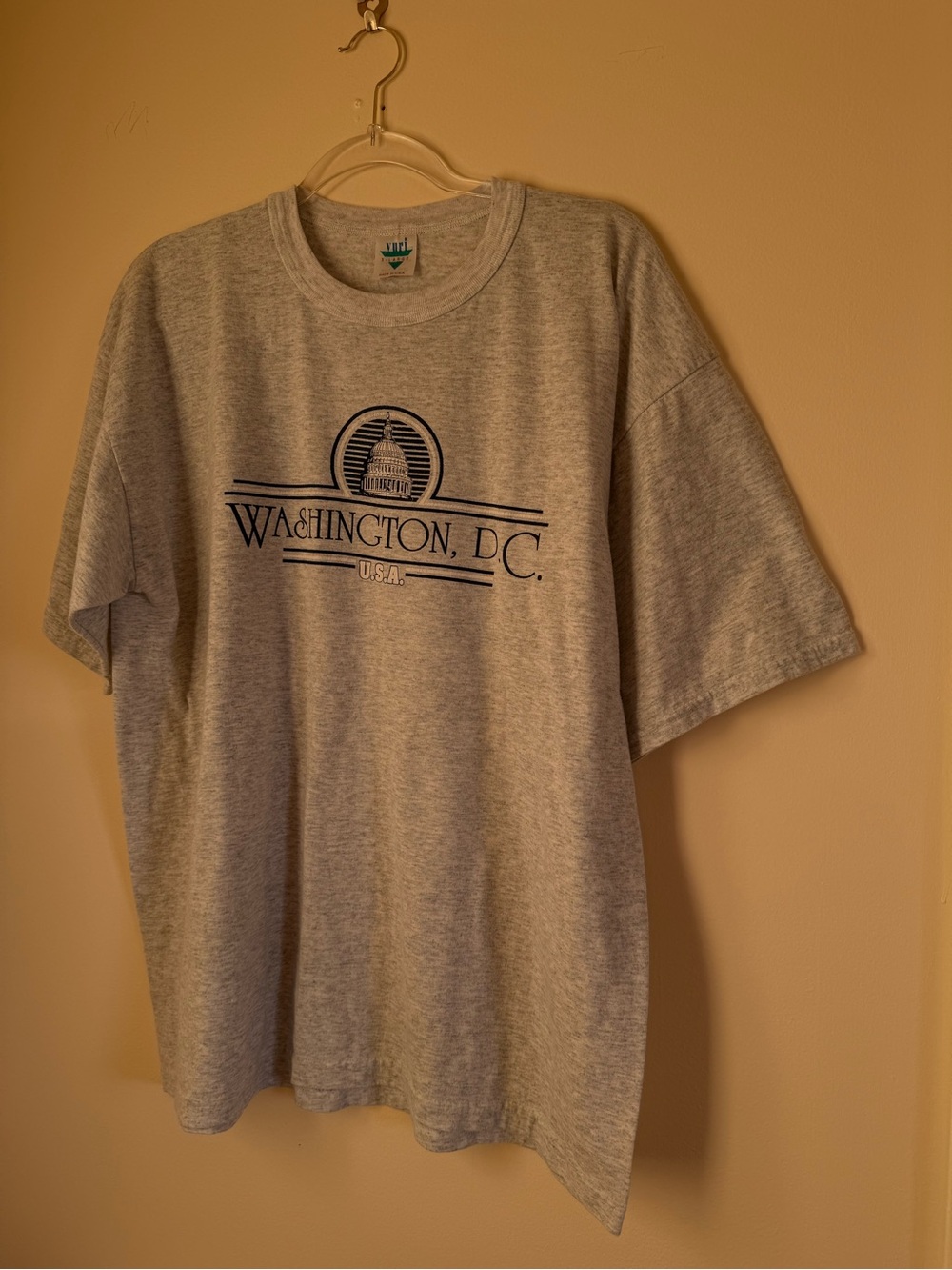 Oversized 90’s Vintage USA Made Washington, D.C. Graphic Tee